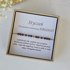 bransoletka dla osób urodzonych w styczniu, z kamieniem granat , bransoletka na sznureczku